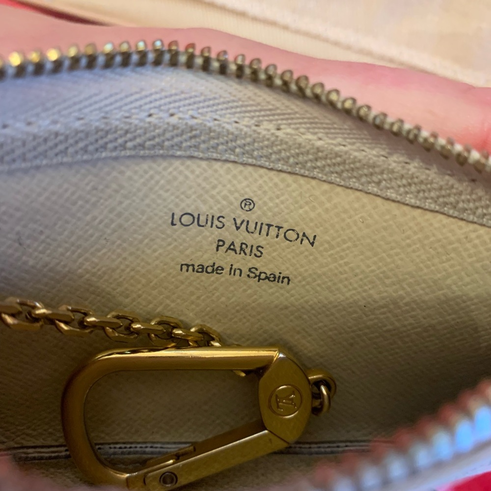 Louis Vuitton Key Pouch - Picture 10 of 14